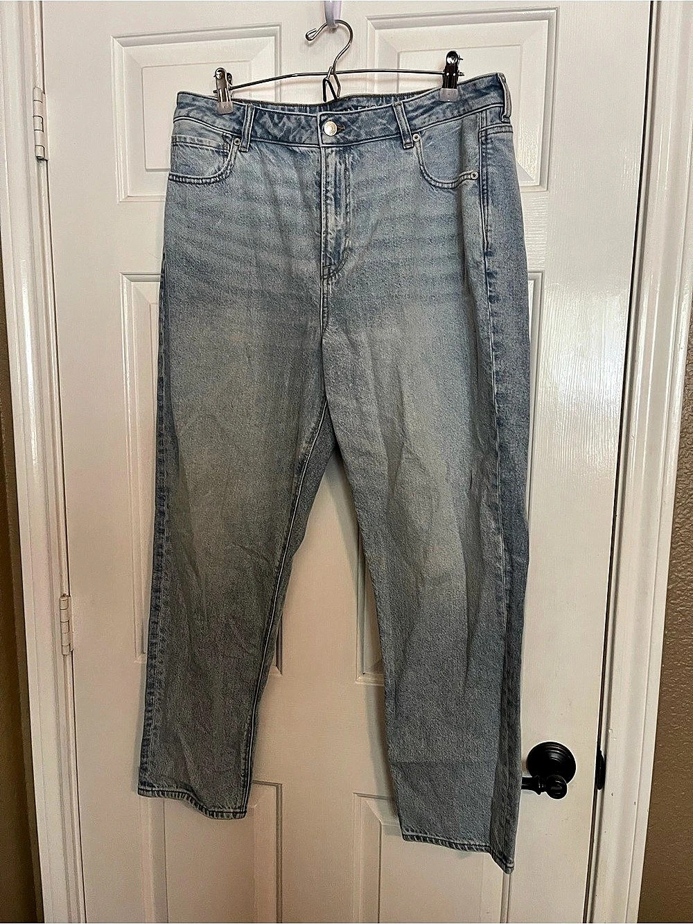 American Eagle Strigid Mom Jean Straight Leg Jeans Blue 16